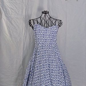 Worn ONCE. Blue and white dress from Old Navy.